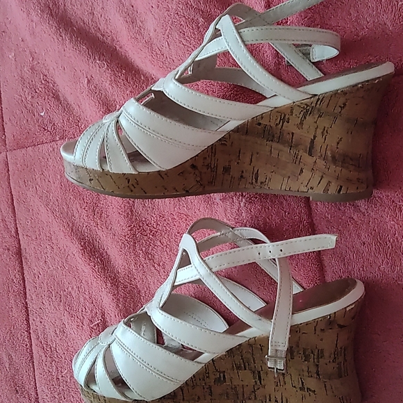 Sandals - Picture 3 of 3